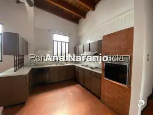 Casa en Prados del Este, Caracas – 13