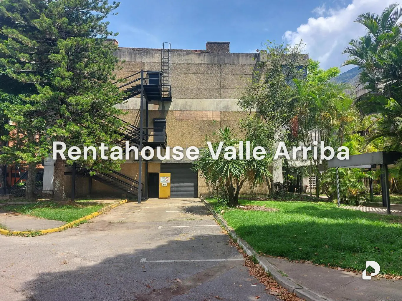 Oficina en Terrazas del Ávila, Caracas – 15