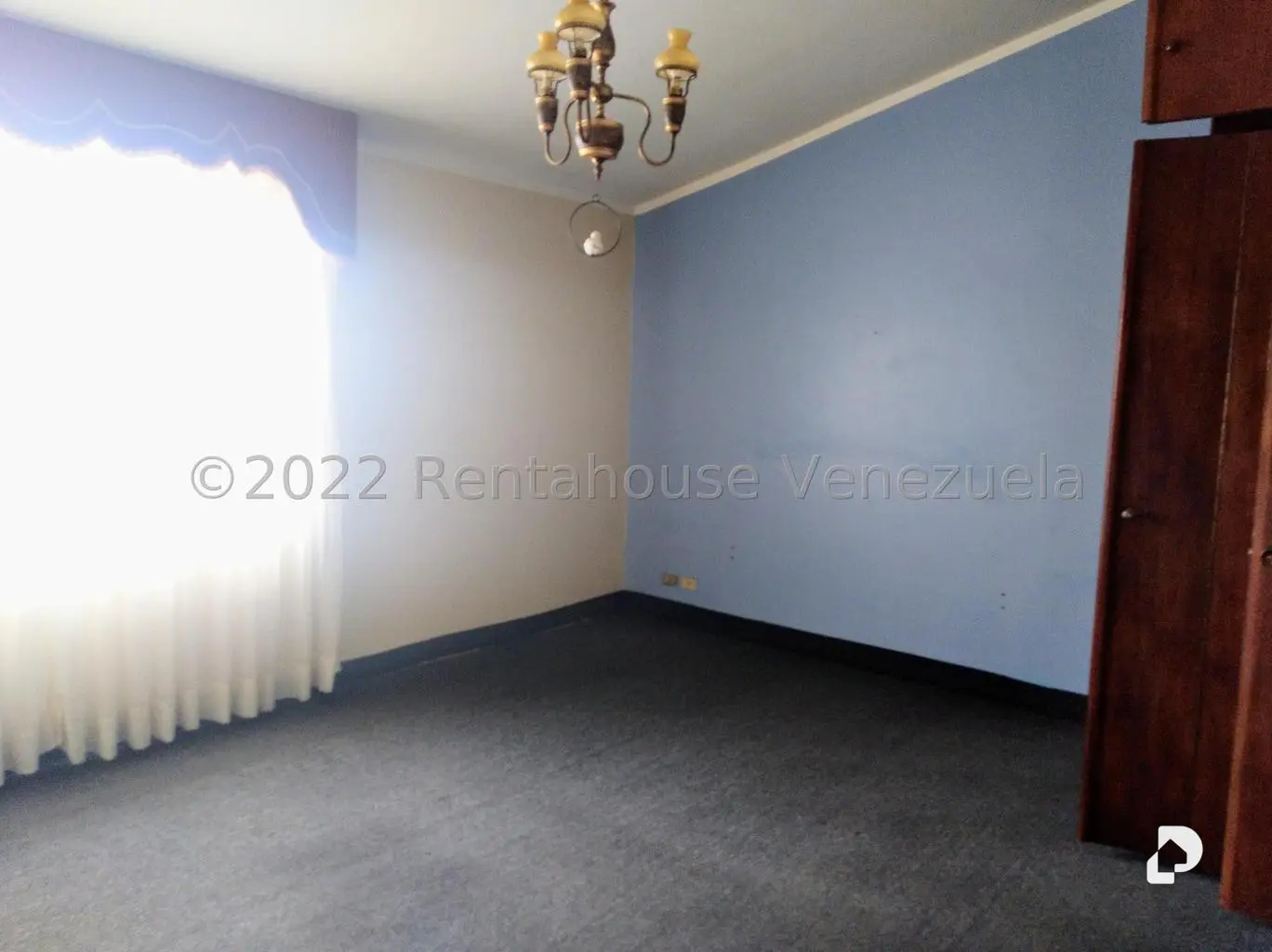 Casa en Oripoto, Caracas – 15