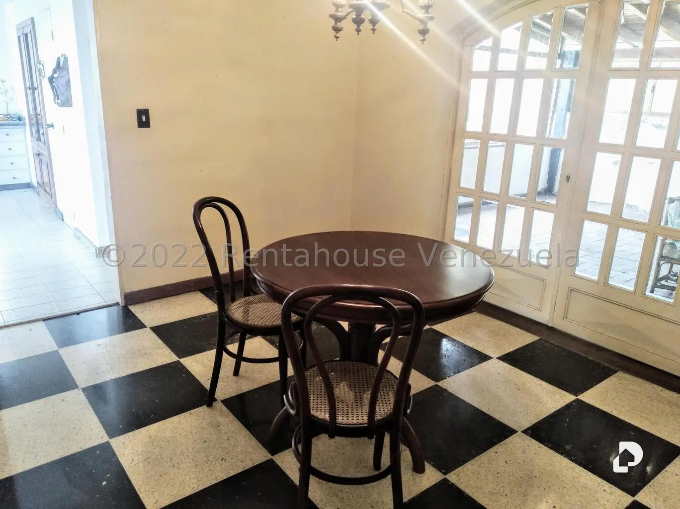 Casa en Oripoto, Caracas – 10