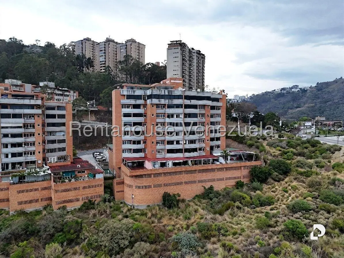 Apartamento en Lomas del Sol, Caracas – 2