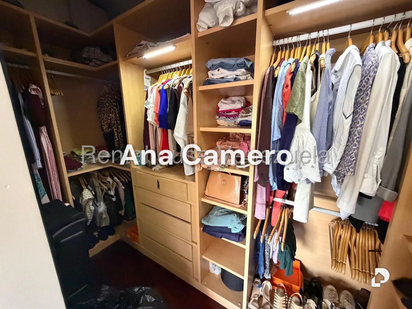 Apartamento en La Alameda, Caracas – 22