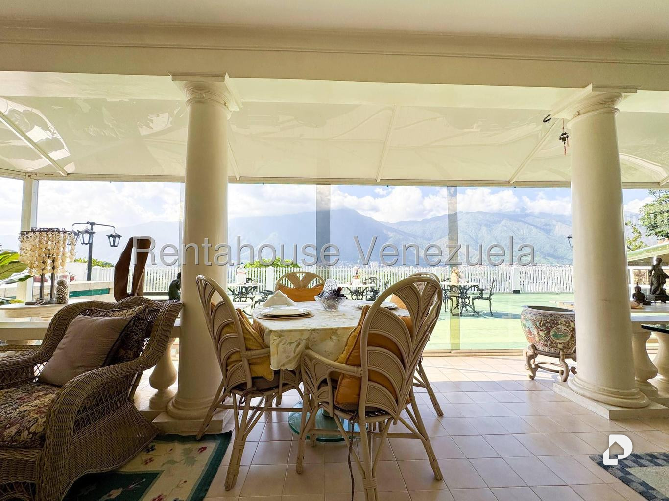 Casa en San Luis, Caracas – 25