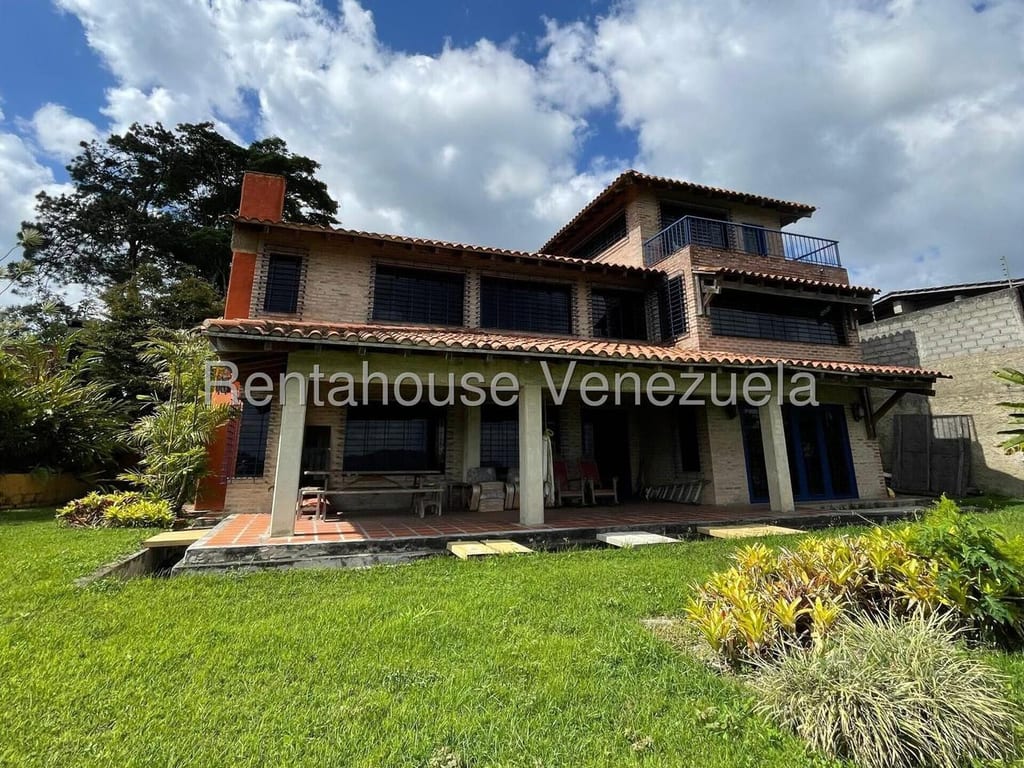 Casa en Los Guayabitos, Caracas - 1