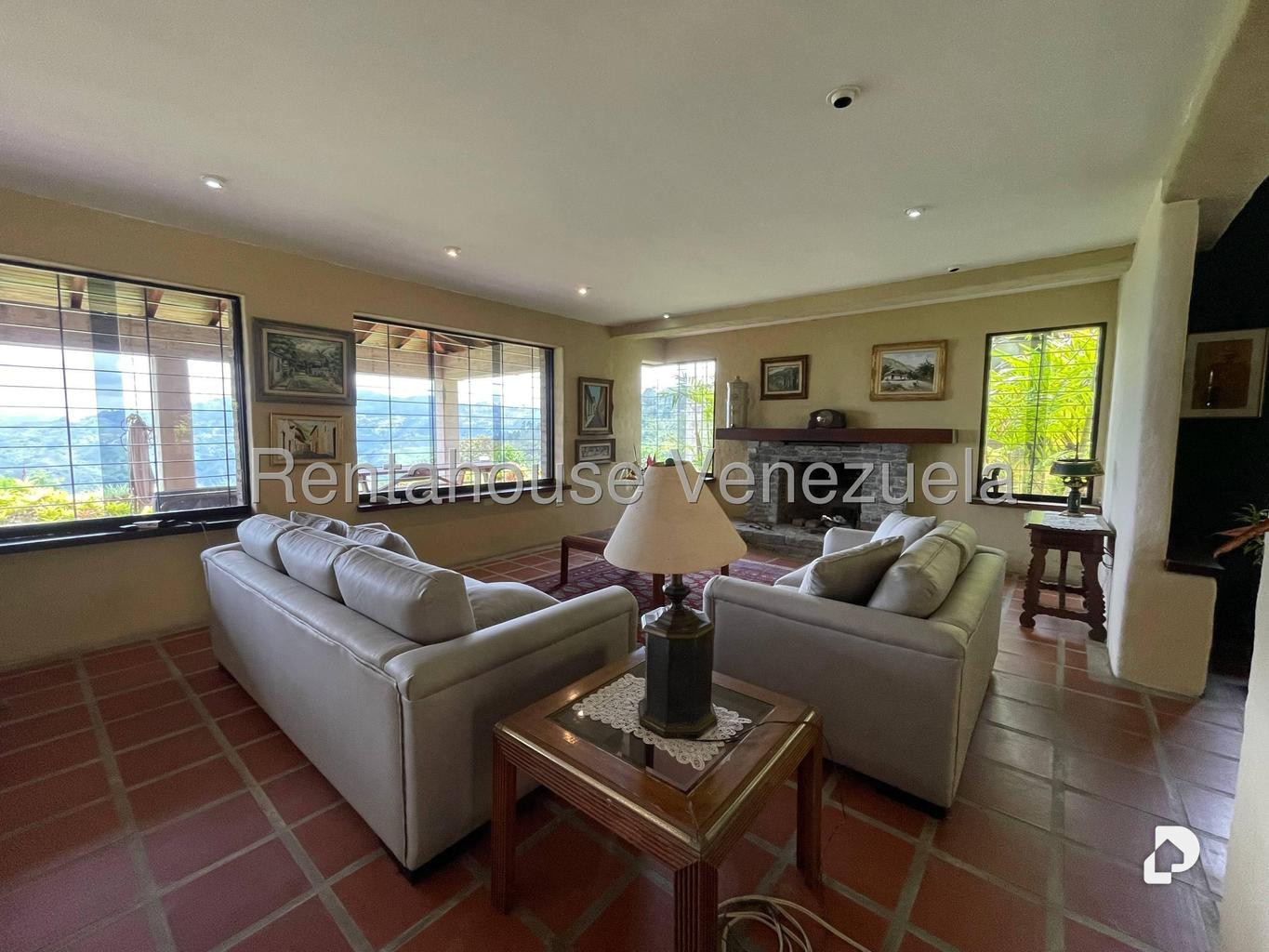 Casa en Los Guayabitos, Caracas – 9