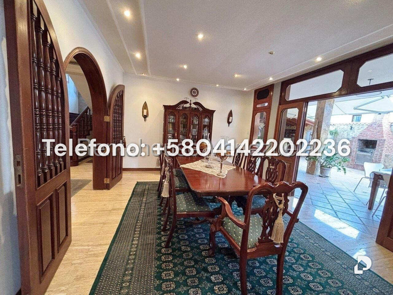 Casa en Lomas de La Lagunita, Caracas – 14