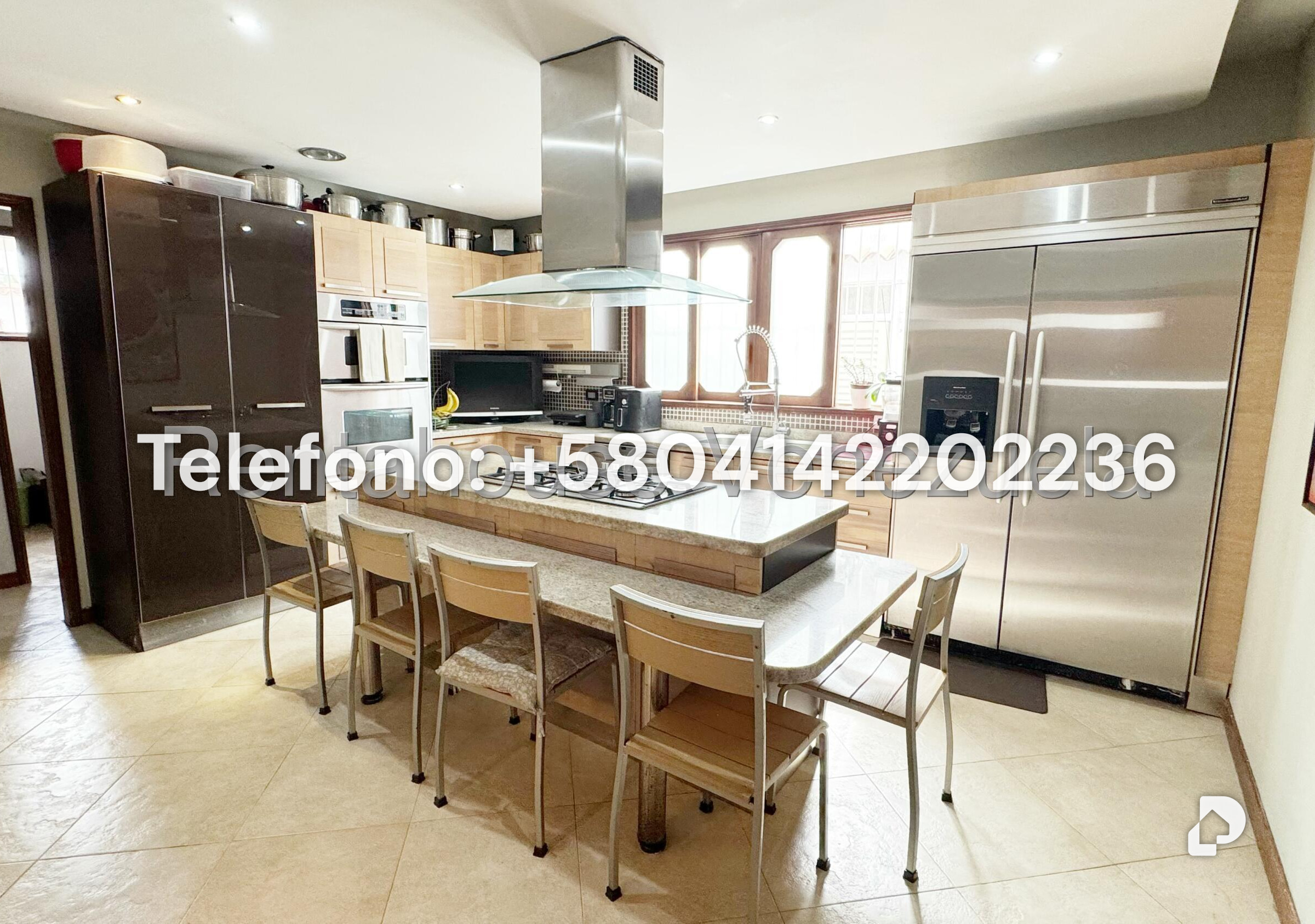 Casa en Lomas de La Lagunita, Caracas – 12