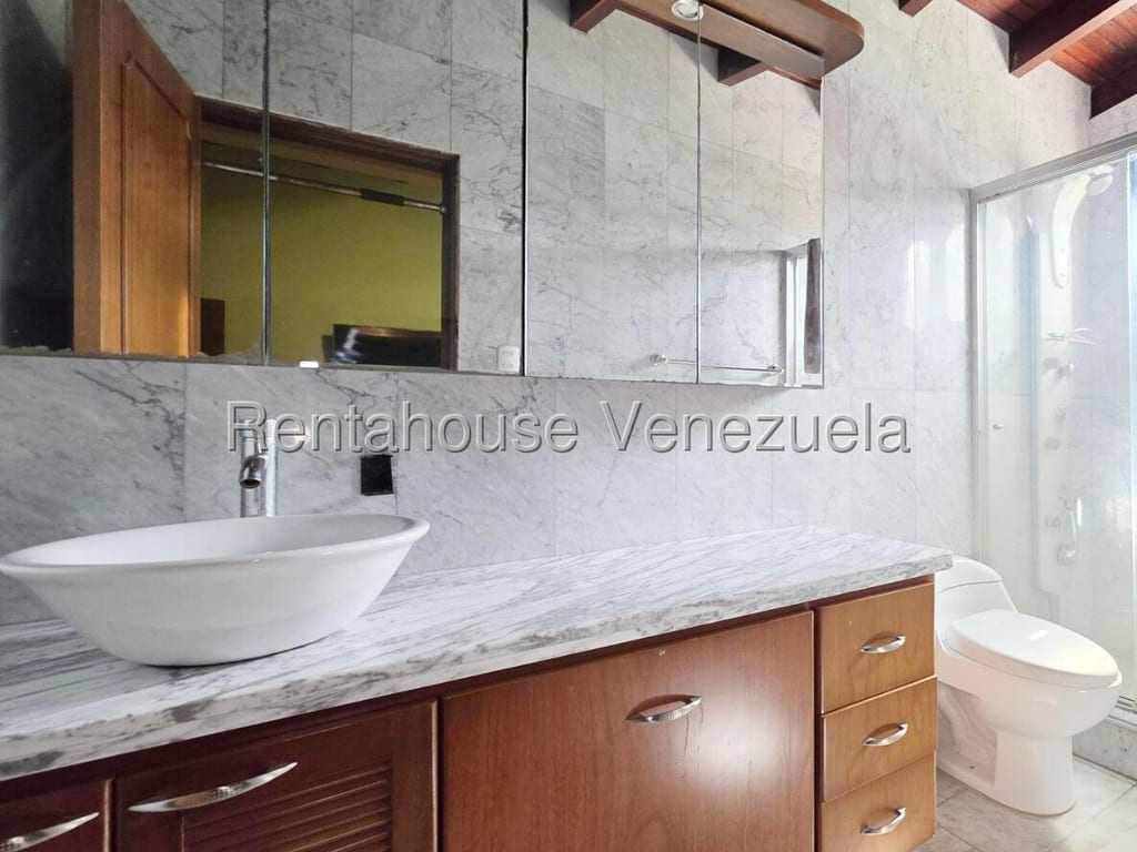 Casa en Lomas de La Lagunita, Caracas
