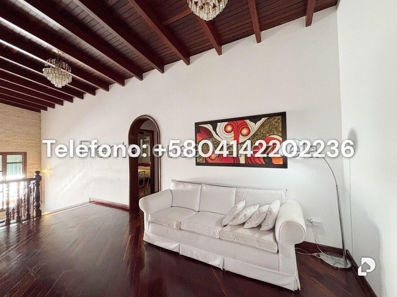 Casa en Lomas de La Lagunita, Caracas – 17