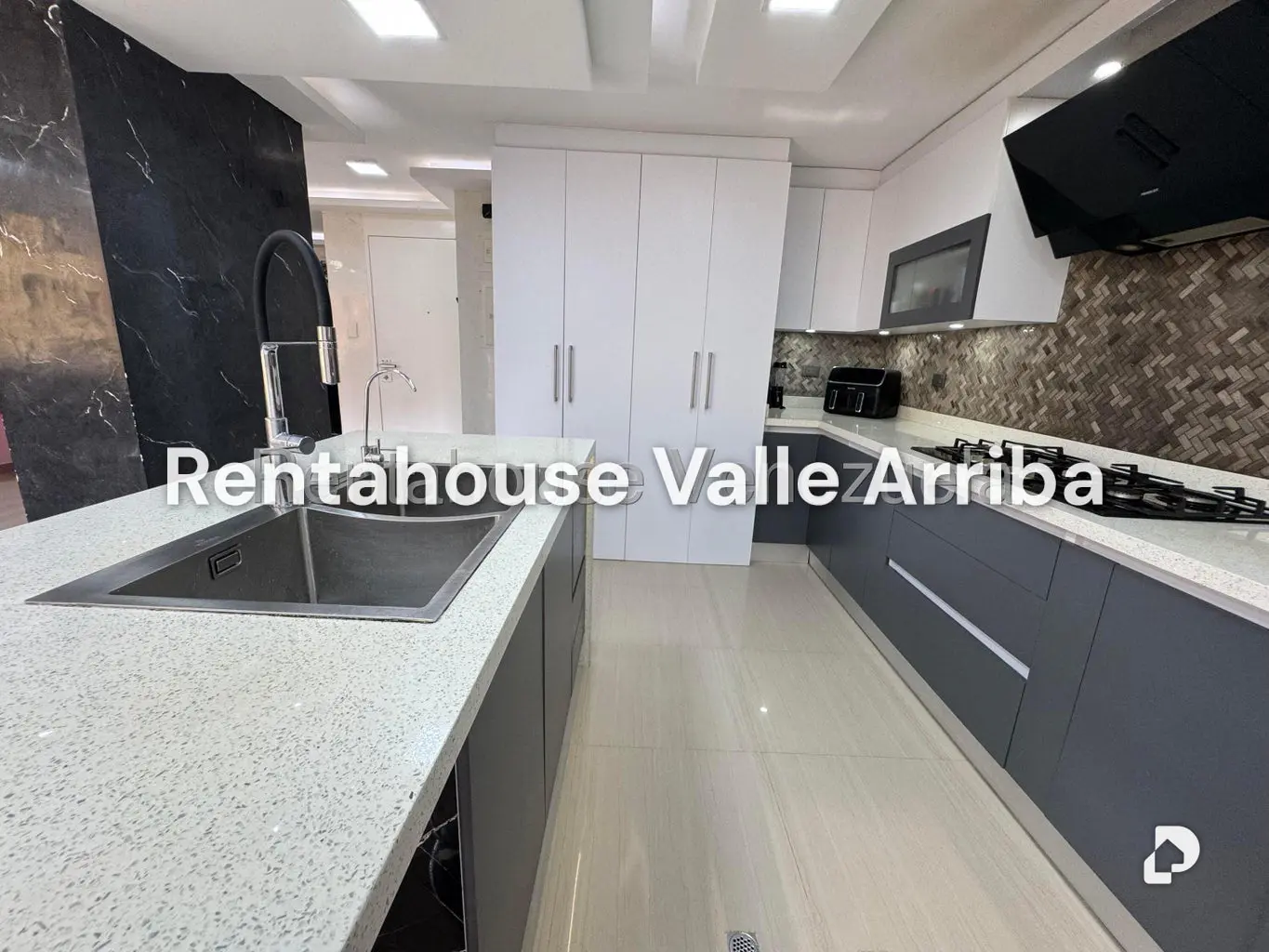 Apartamento en La Alameda, Caracas – 18