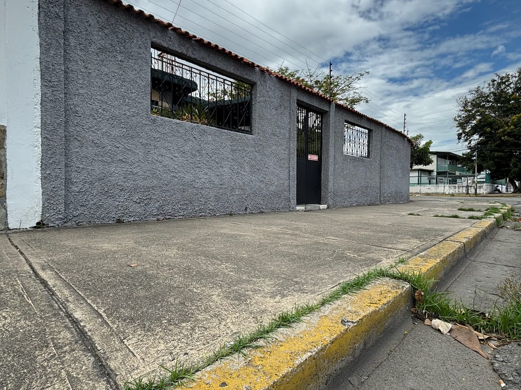 Casa en Urbanizacion La Barraca, Maracay - 1