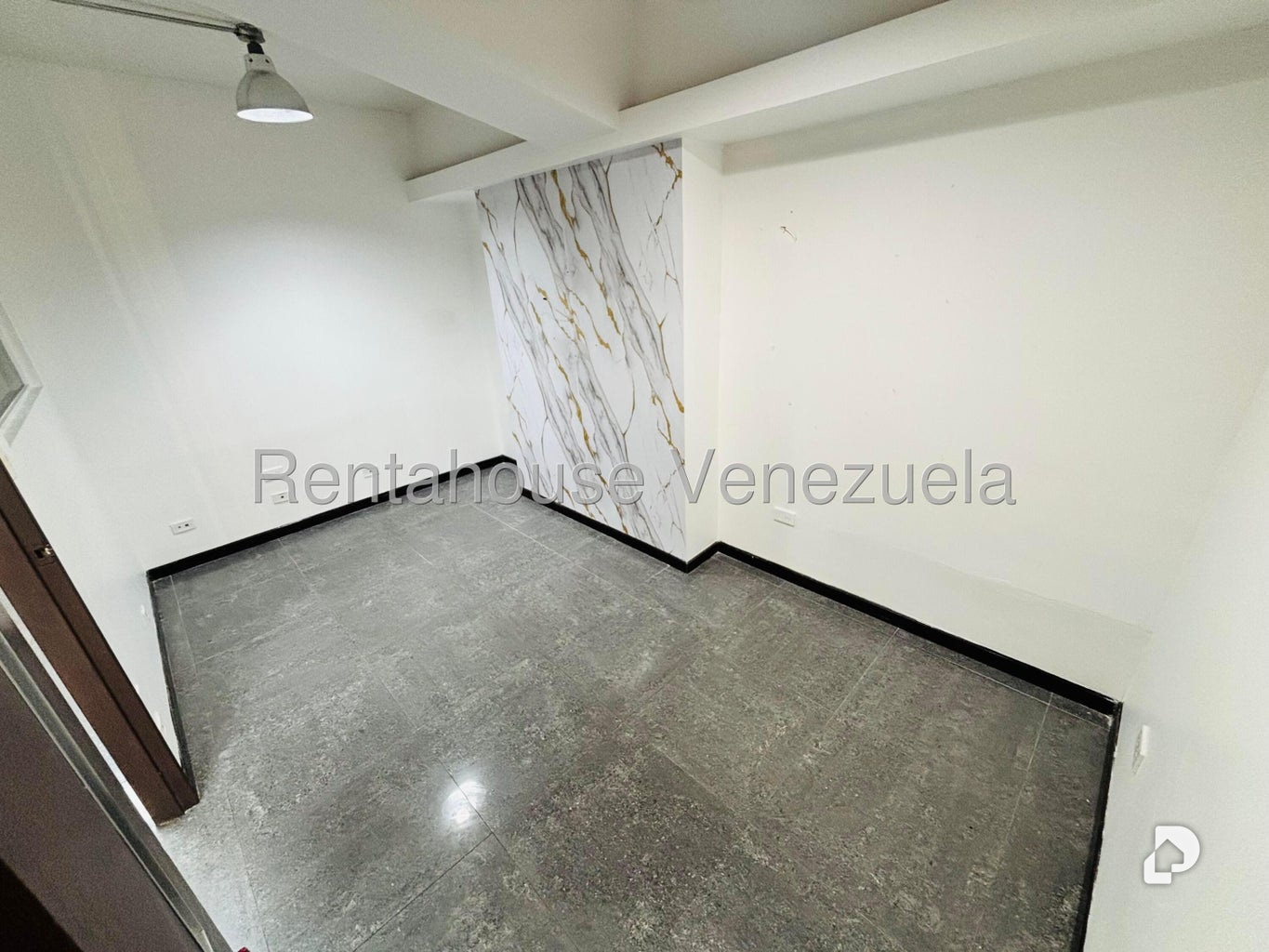 Oficina en Parroquia La Candelaria, Caracas – 6