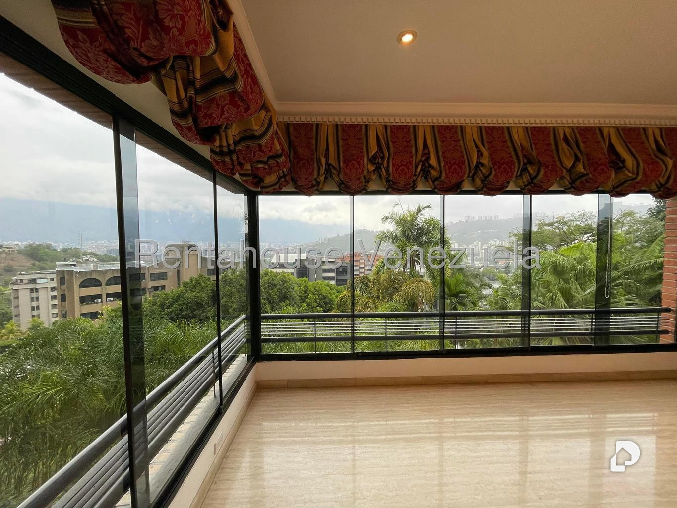 Apartamento en Colinas de Valle Arriba, Caracas – 3