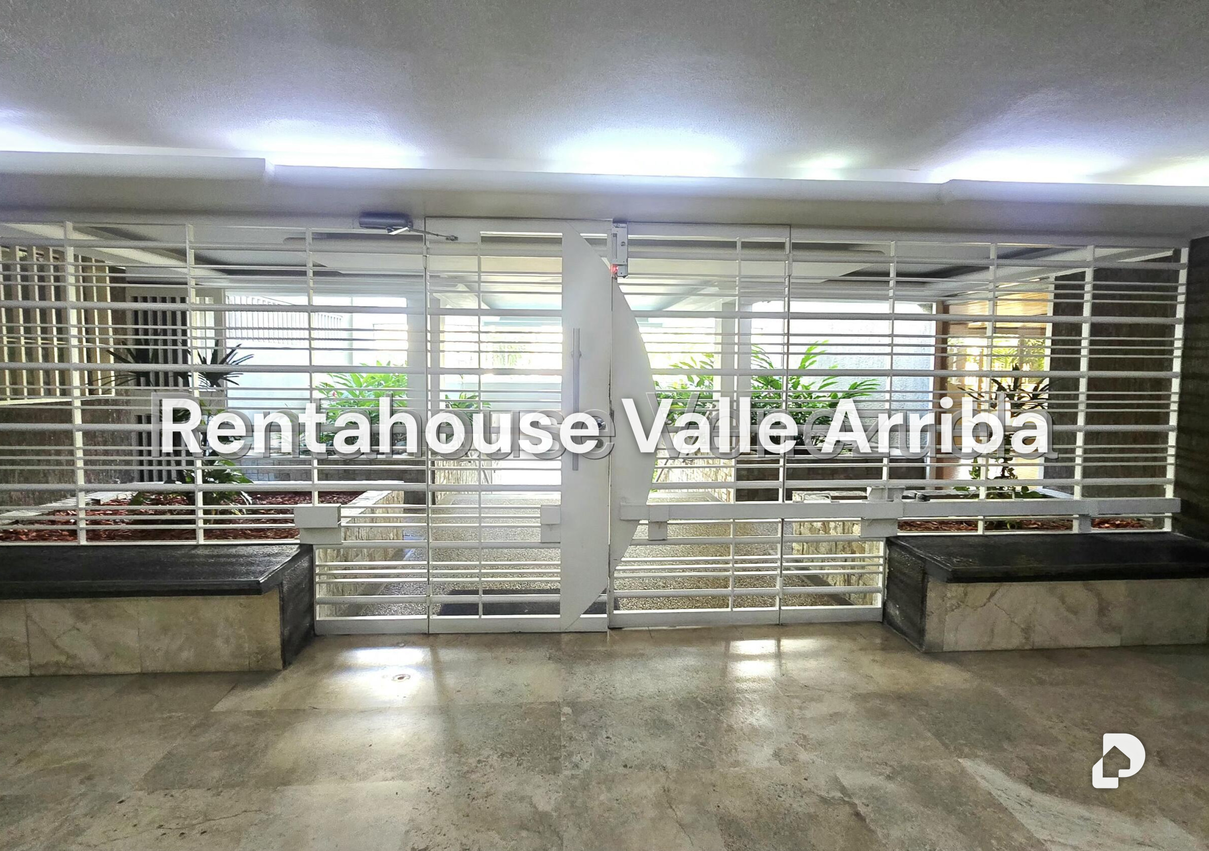 Apartment in Santa Fe Norte, Caracas – 2