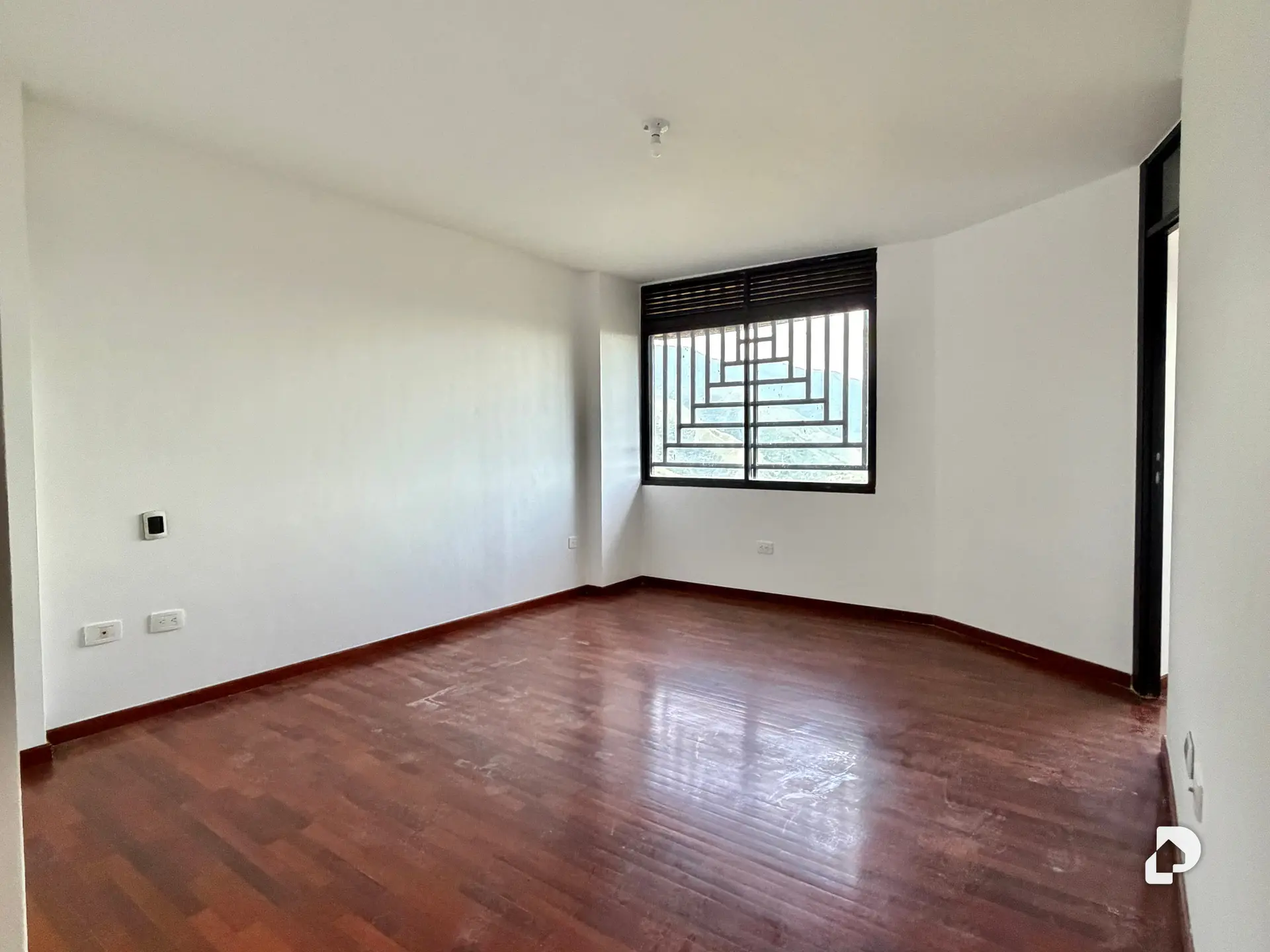 Apartamento en Urb. Miranda, Caracas – 17
