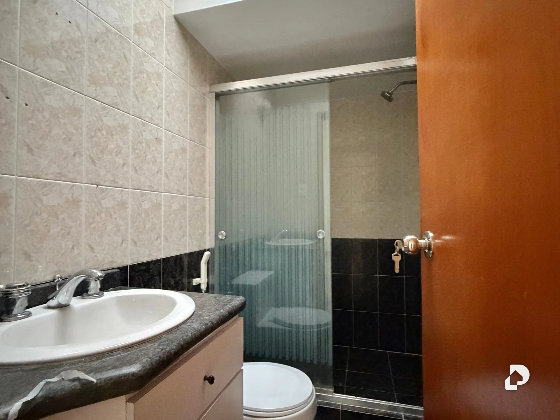 Apartamento en Urb. Miranda, Caracas – 24