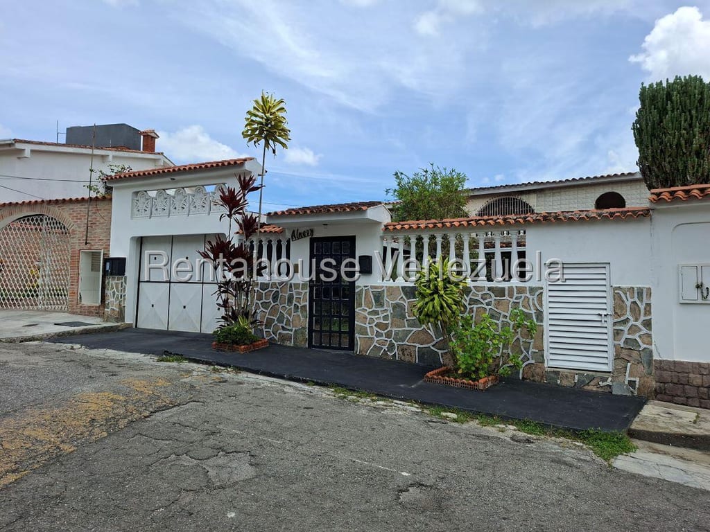 Casa en San Antonio de Los Altos - 1