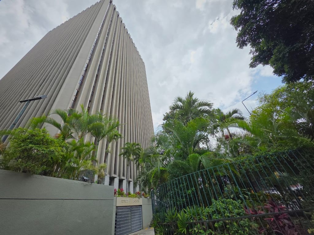 Oficina en Altamira, Caracas - 1