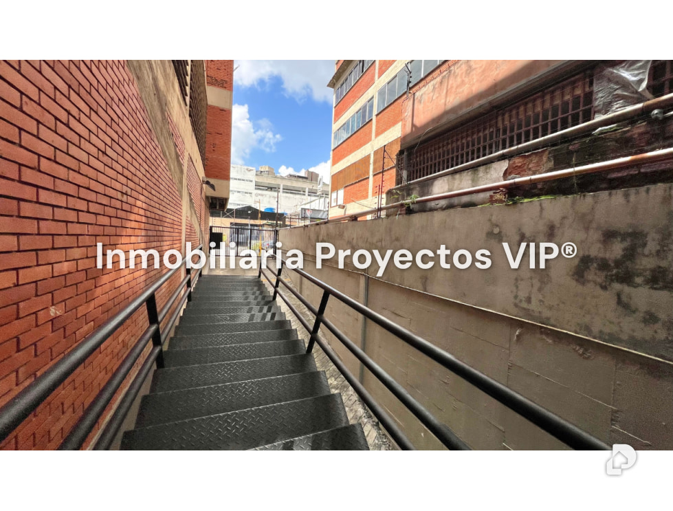 Edificio en La Urbina, Caracas – 3