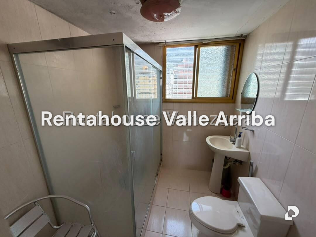 Apartamento en La Florida, Caracas – 25