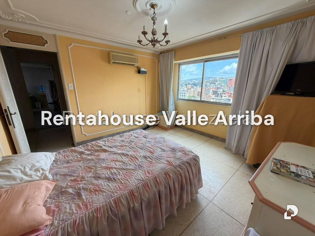 Apartamento en La Florida, Caracas – 21