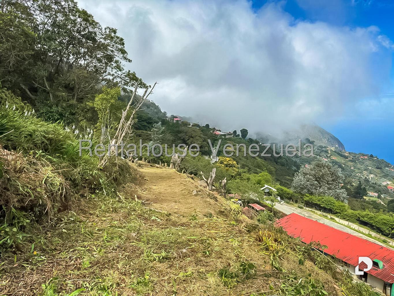 Local comercial en Galipan, Caracas – 26