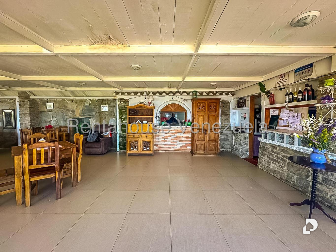 Local comercial en Galipan, Caracas – 12