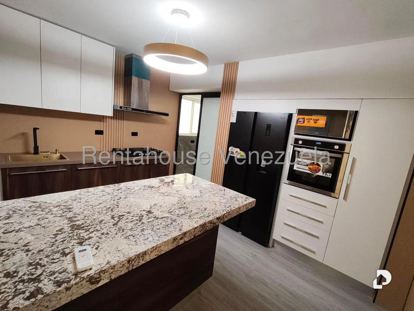 Apartamento en Santa Fe Sur, Caracas