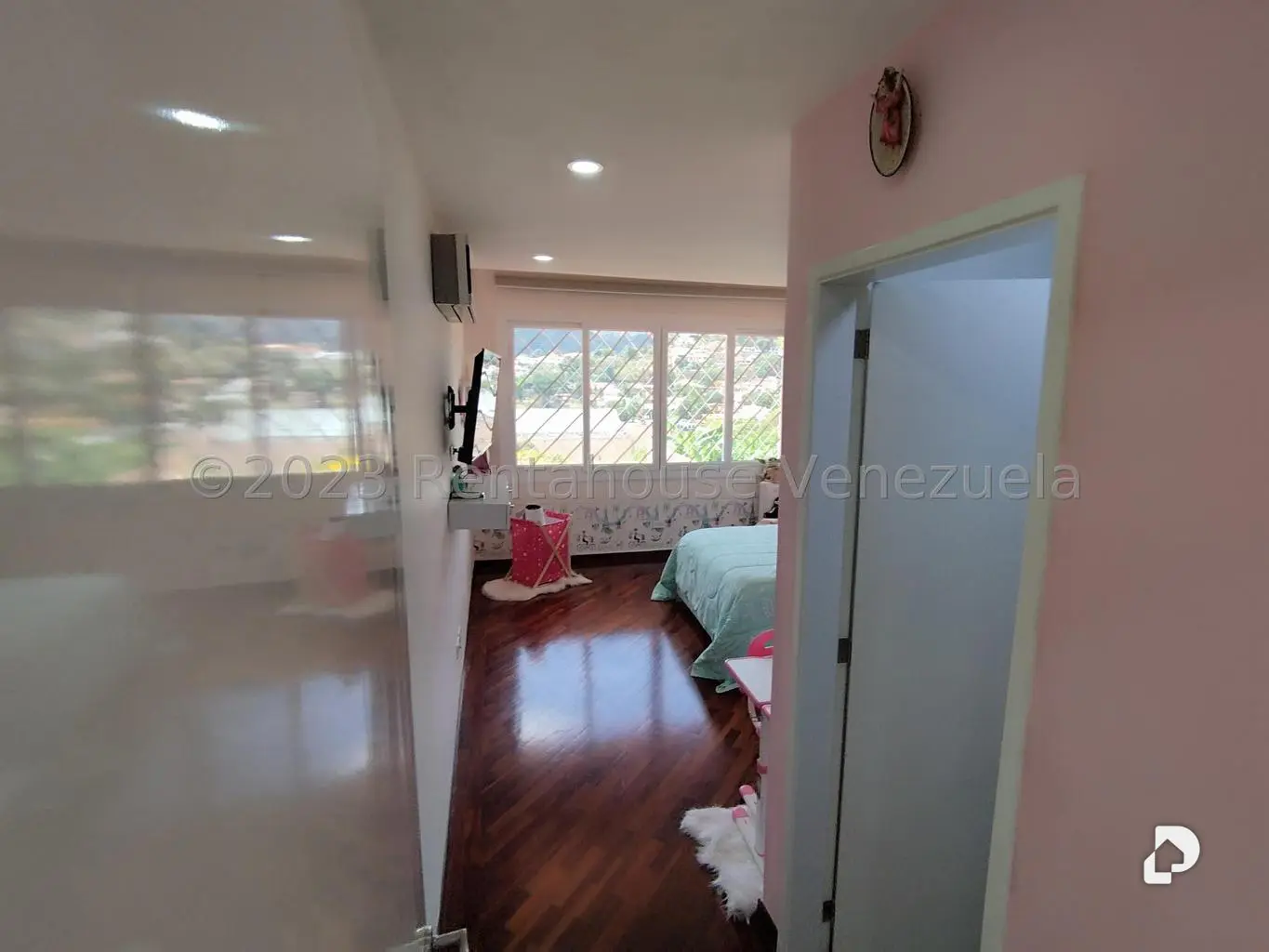 Casa en Prados del Este, Caracas – 26