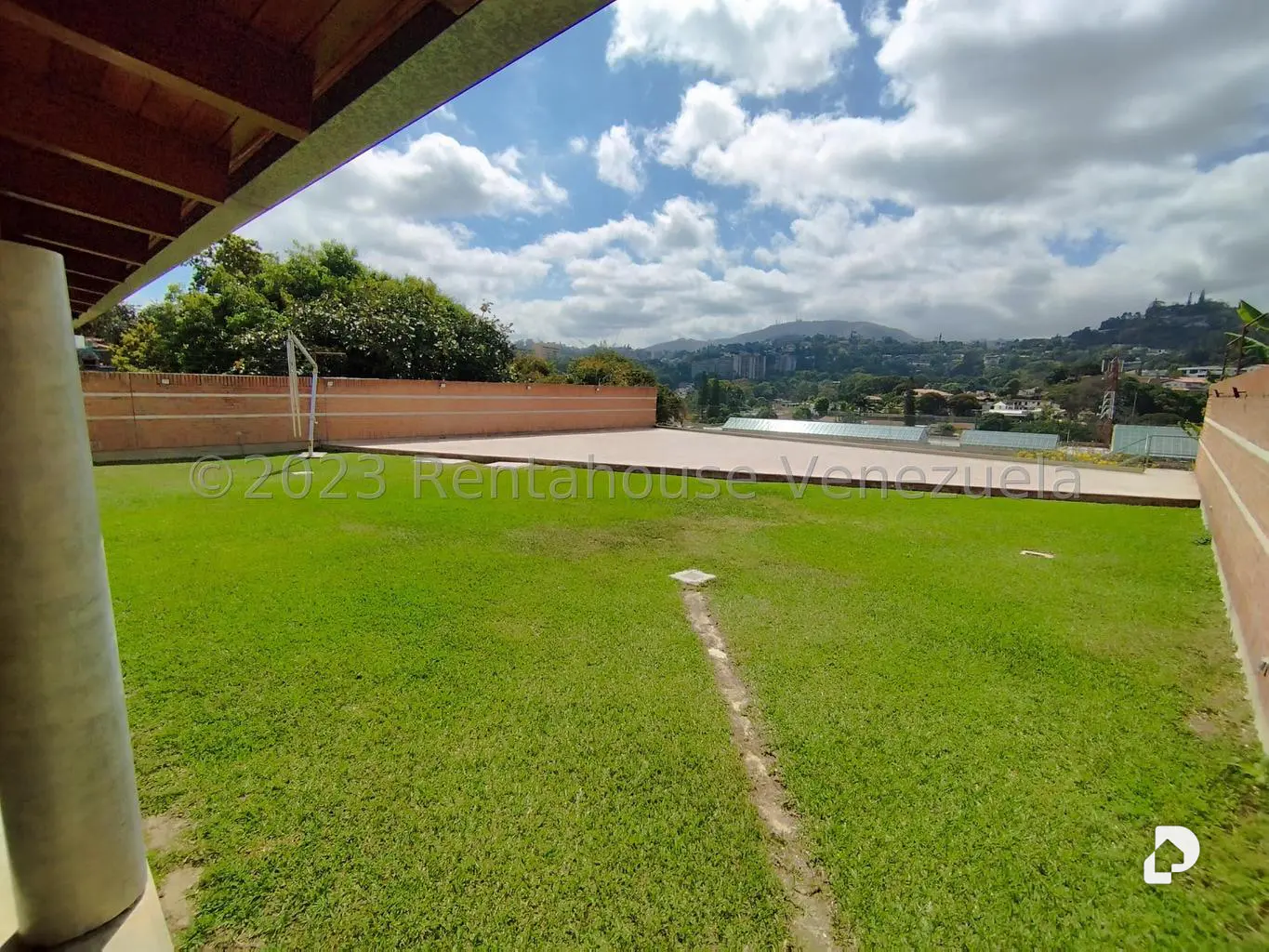 Casa en Prados del Este, Caracas – 11