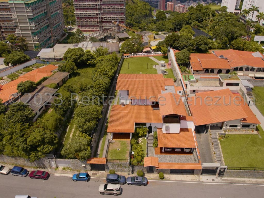 Casa en Cumbres de Curumo, Caracas - 1