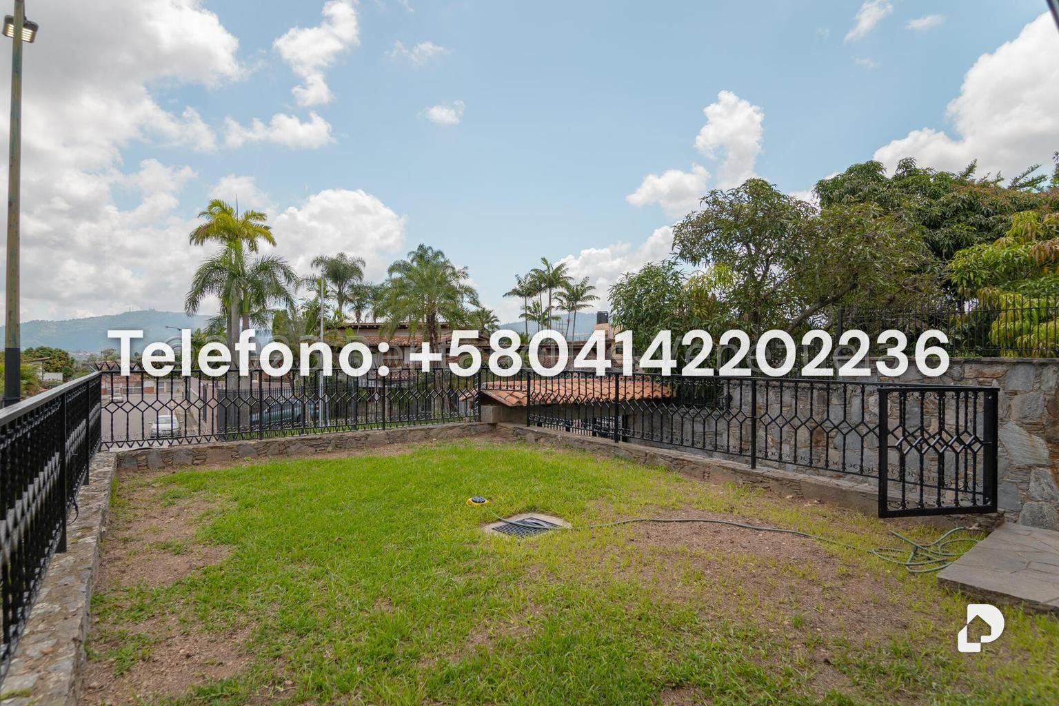Casa en Cumbres de Curumo, Caracas – 43