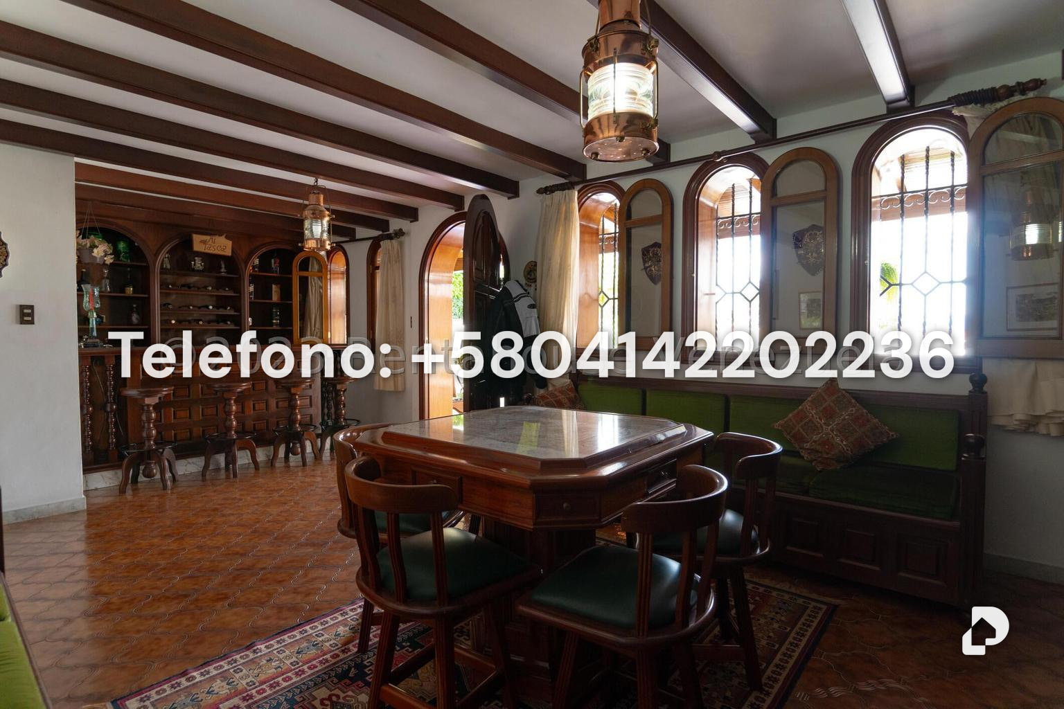 Casa en Cumbres de Curumo, Caracas – 28