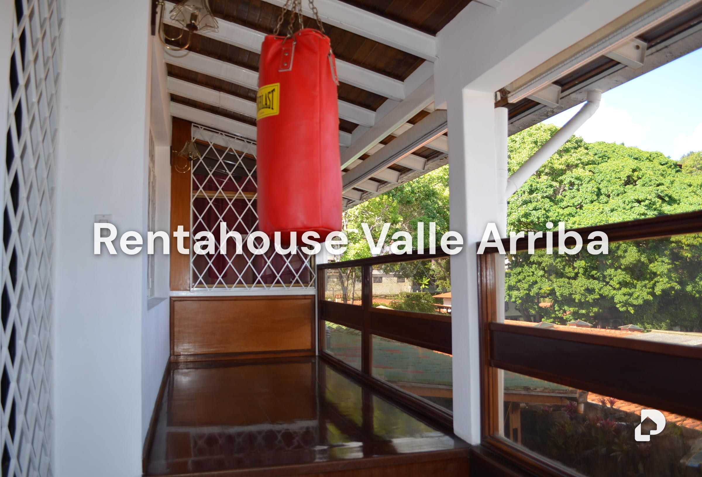 House in Alto Prado, Caracas – 25