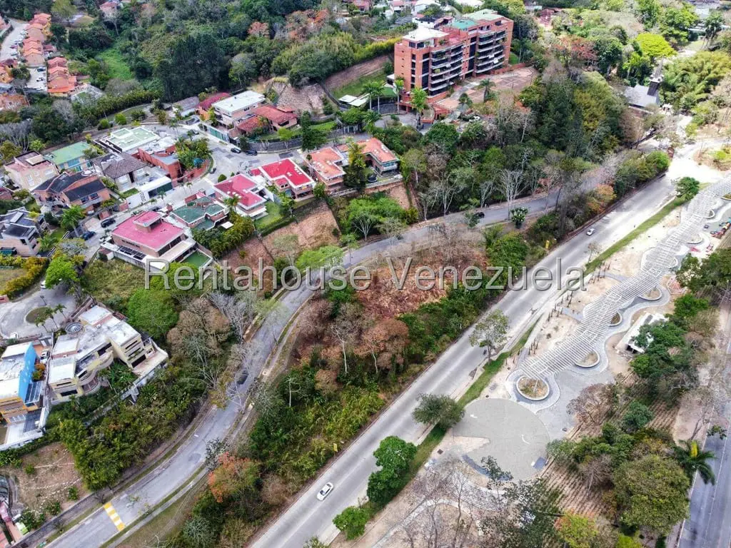 Land in La Lagunita Country Club, Caracas - 1