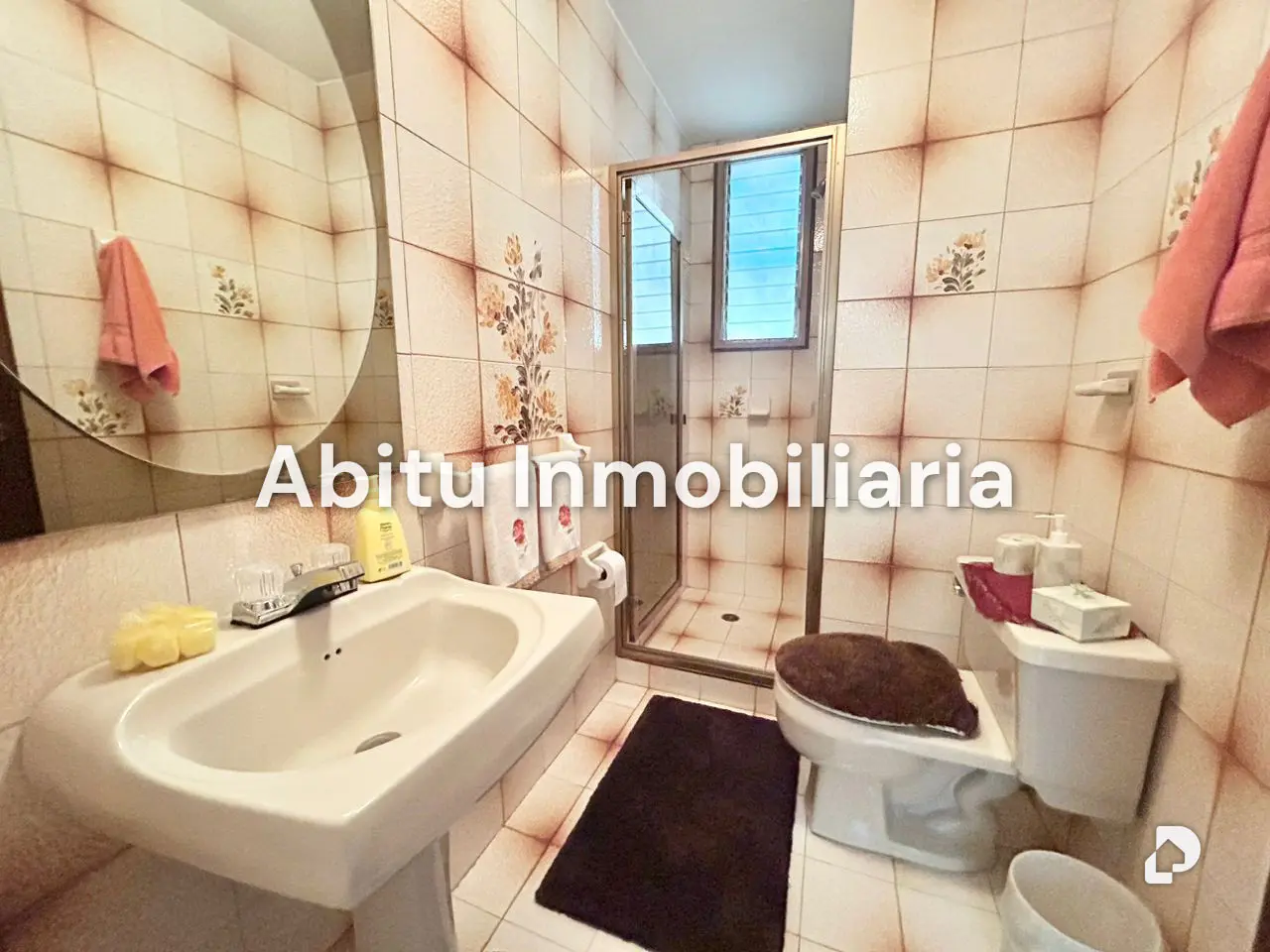 House in La Tahona, Caracas – 18