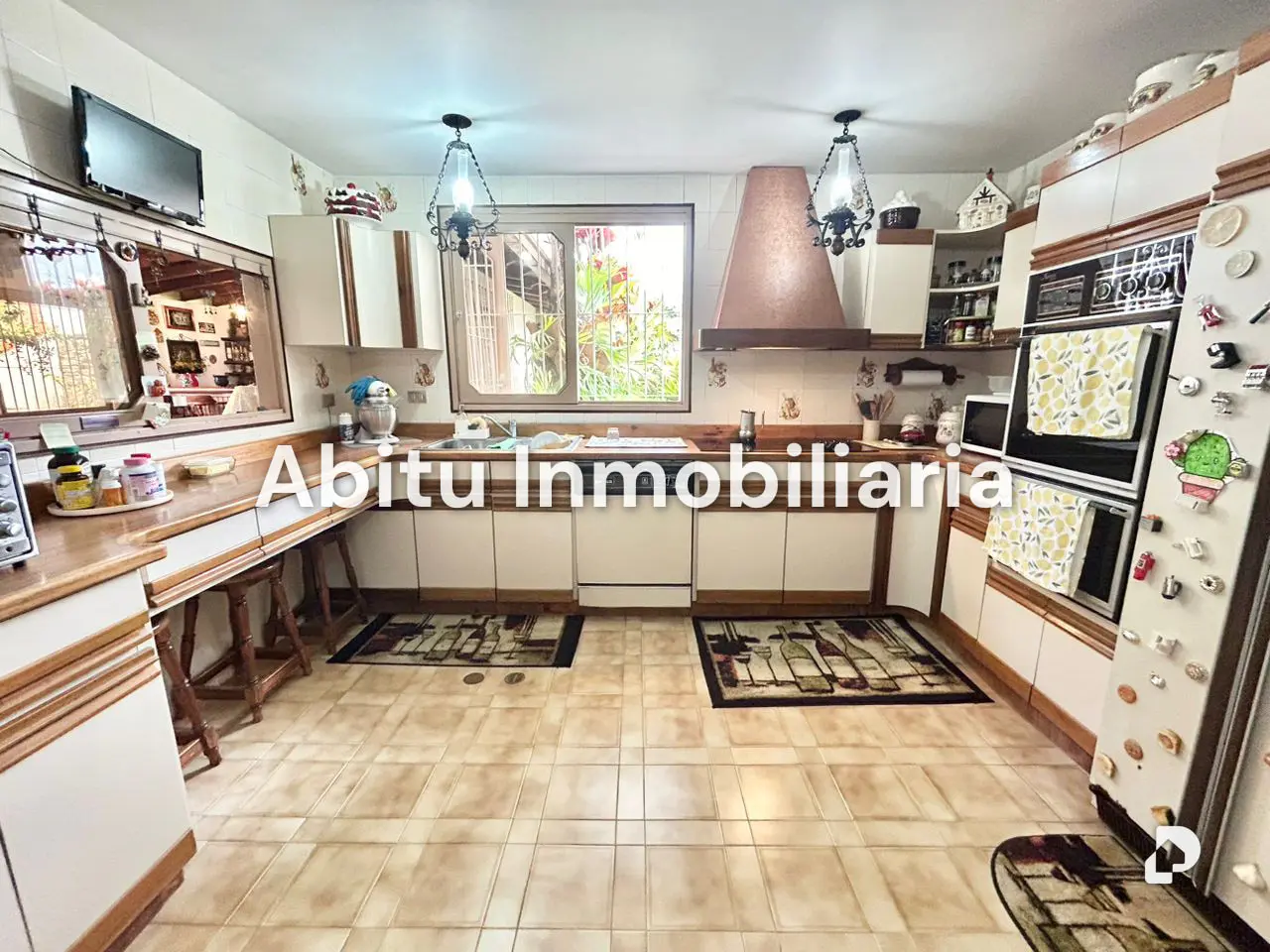 House in La Tahona, Caracas – 12