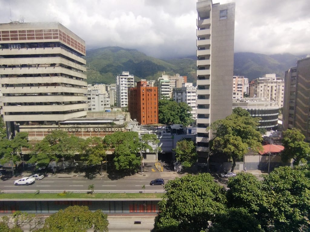 Apartamento en Plaza Venezuela, Caracas - 1