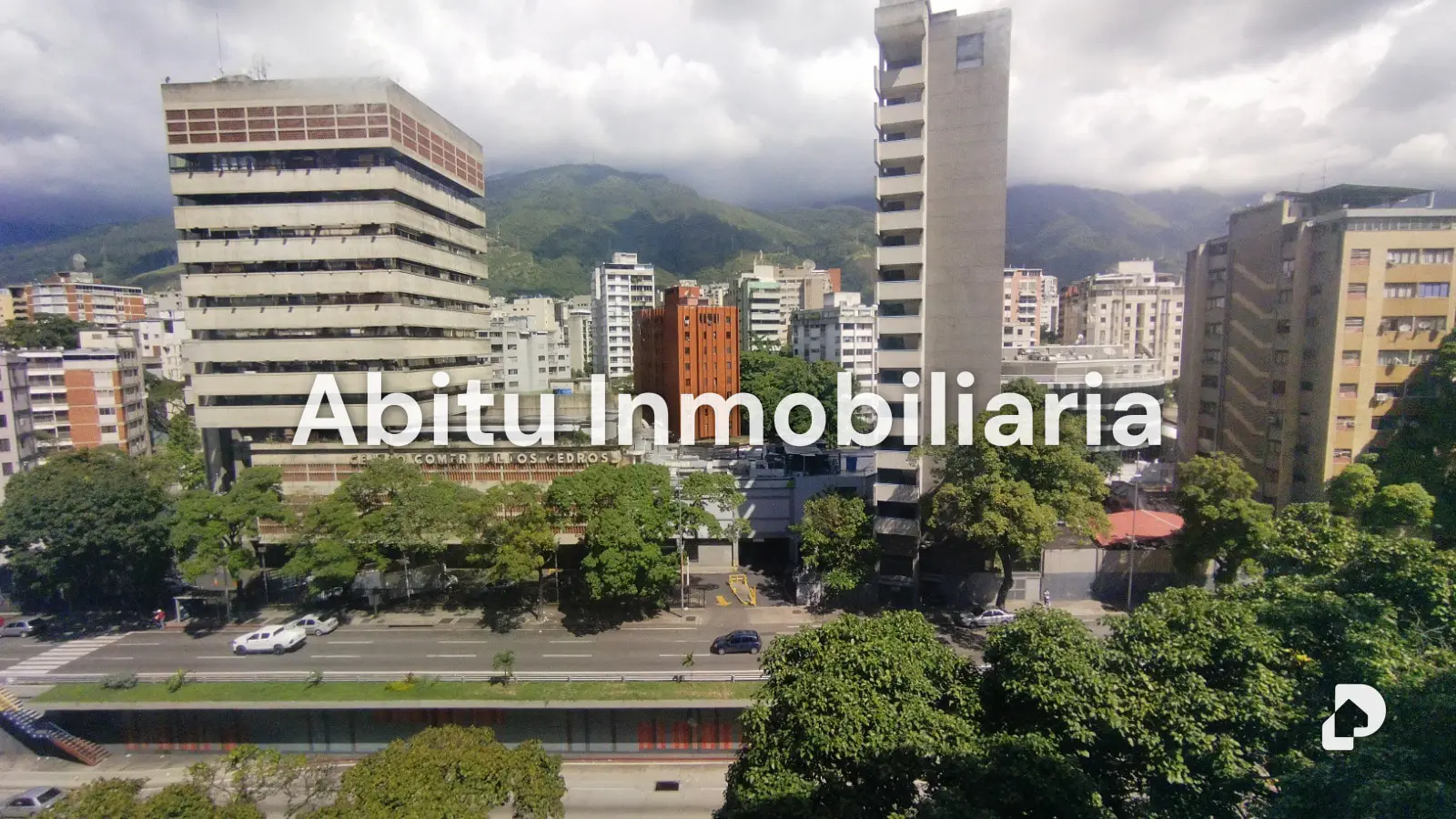 Apartamento en Plaza Venezuela, Caracas – 1