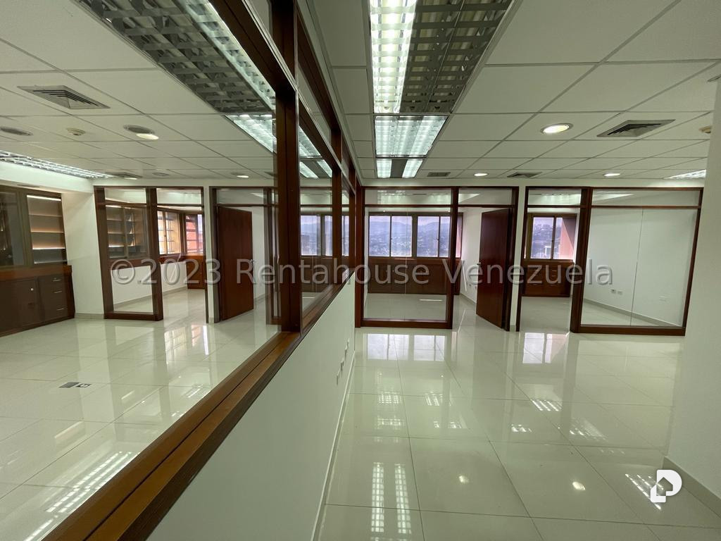 Oficina en Los Palos Grandes, Caracas