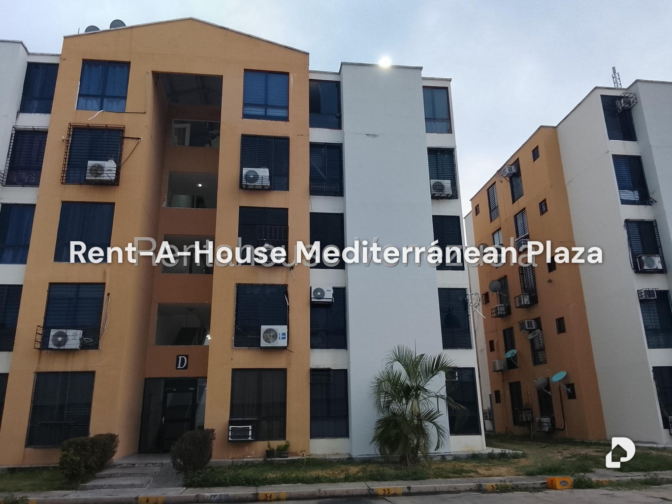 Apartamento en Paraparal, Los Guayos – 1