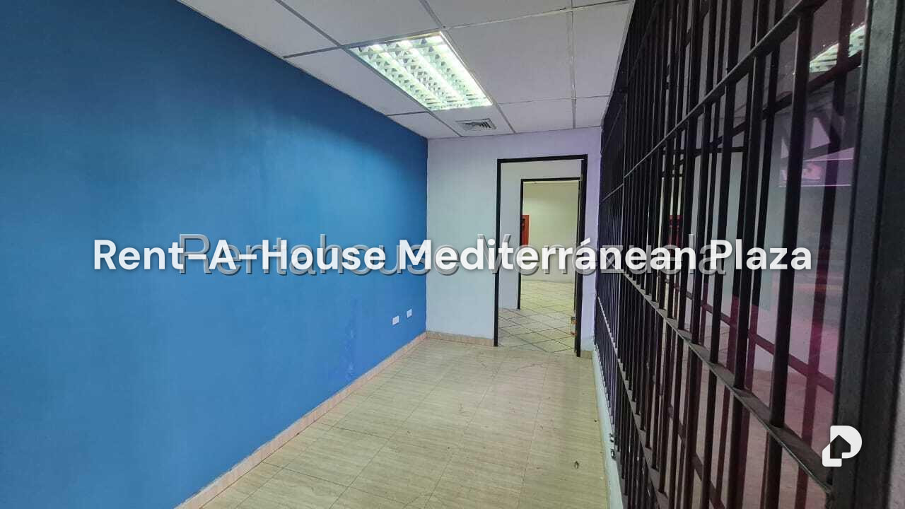 Commercial space in Zona Industrial, Valencia – 3
