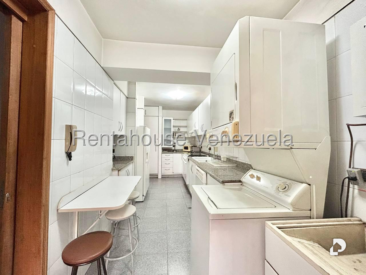 Apartamento en Campo Alegre, Caracas – 13