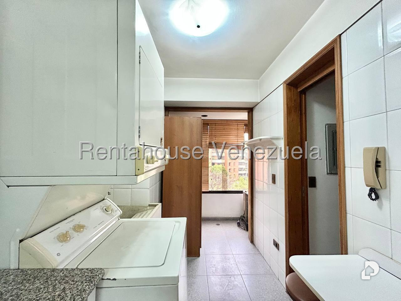 Apartamento en Campo Alegre, Caracas – 11