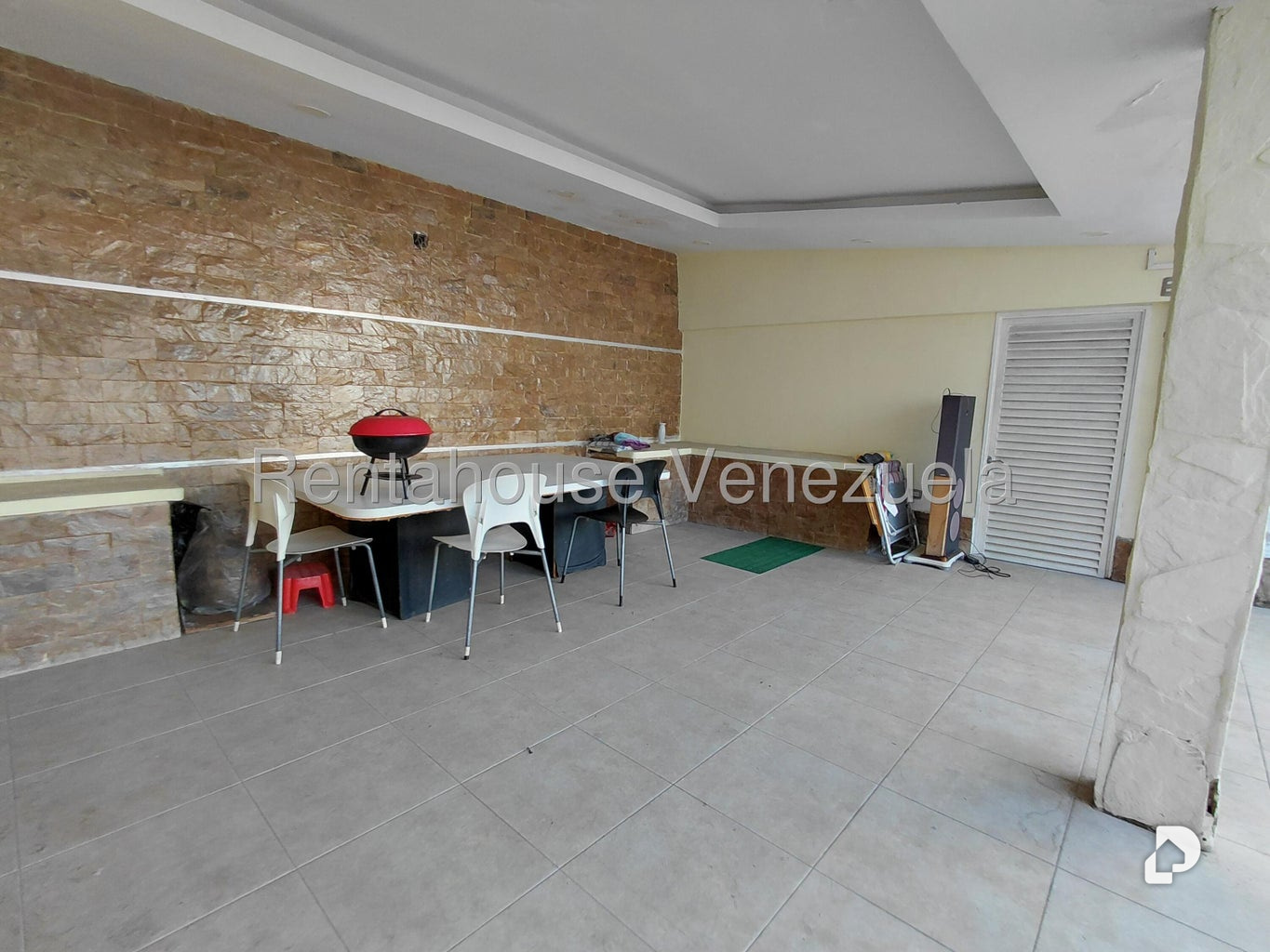 Casa en Lomas De La Trinidad, Caracas – 22