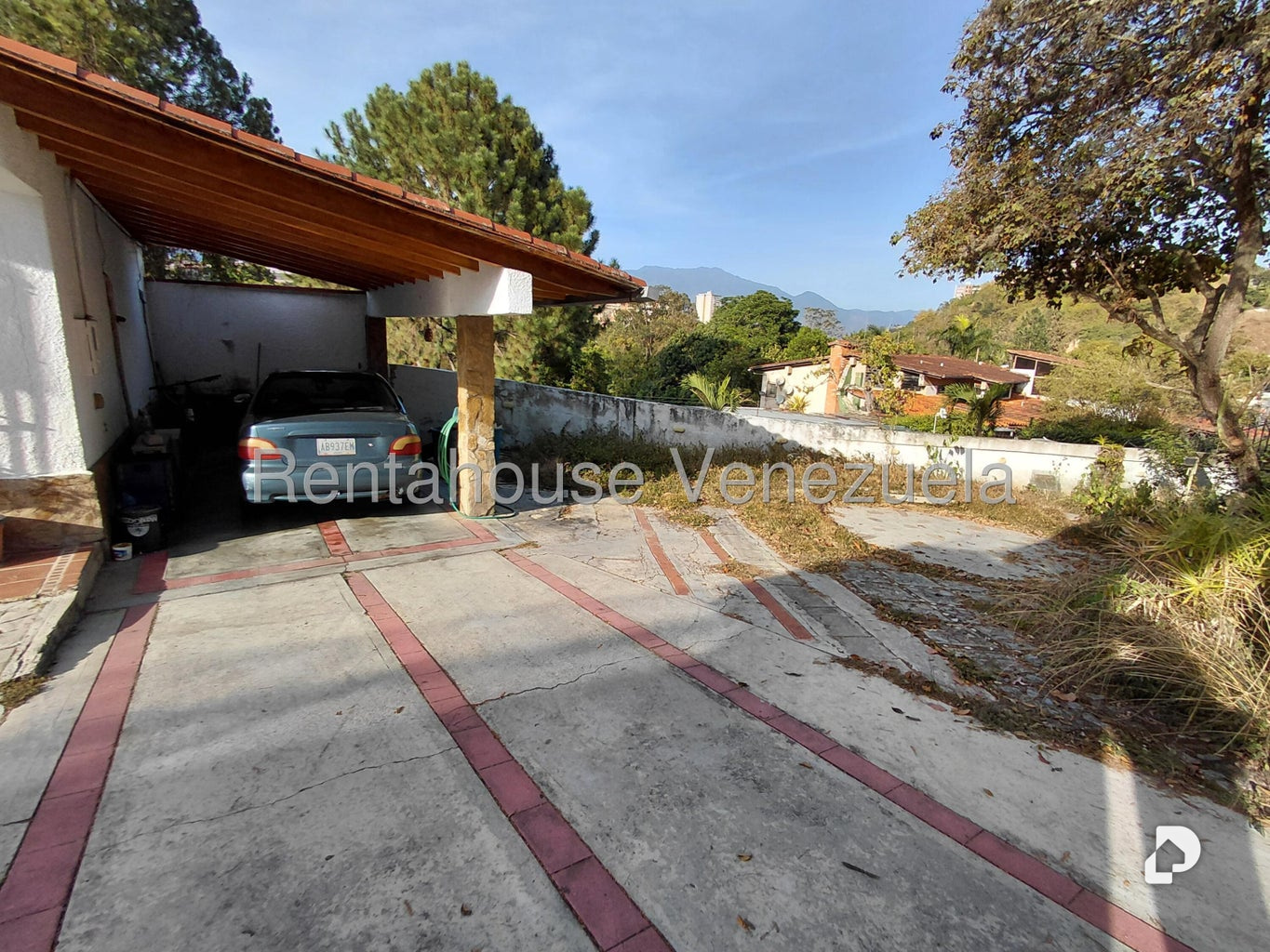 Casa en Lomas De La Trinidad, Caracas – 23