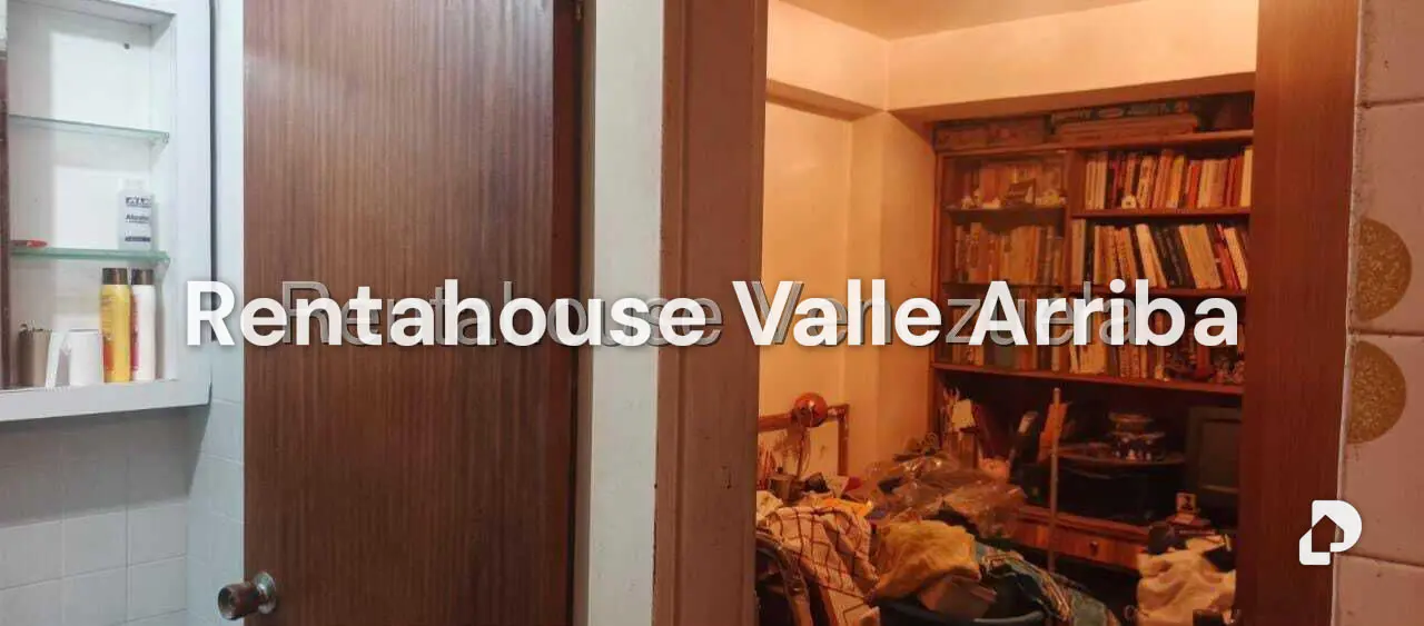 Apartamento en Colinas de Santa Mónica, Caracas – 12