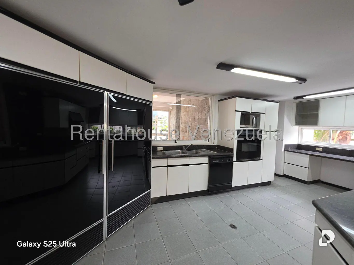 Apartamento en Los Naranjos de las Mercedes, Caracas – 26