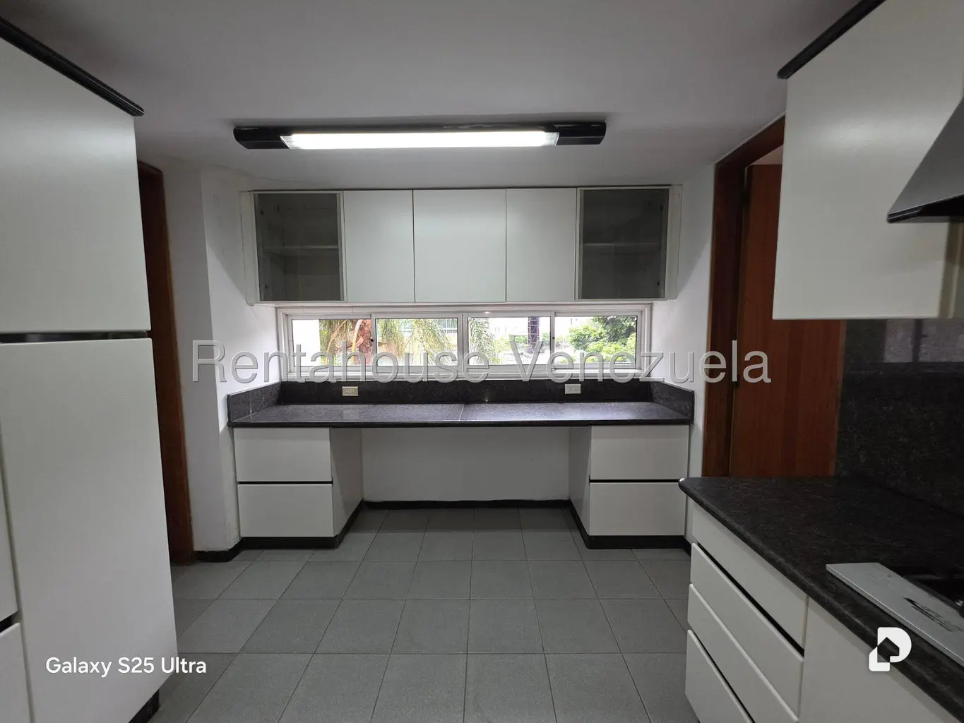 Apartamento en Los Naranjos de las Mercedes, Caracas – 29