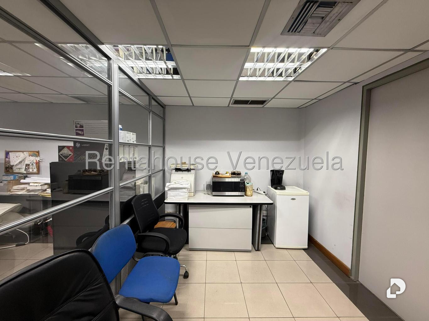 Local comercial en Los Dos Caminos, Caracas – 14